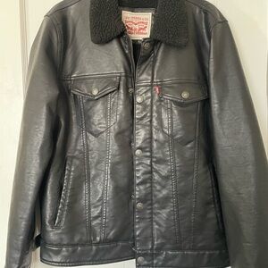 Levi's Black Bomber Jacket Faux  Leather Shearling lined M